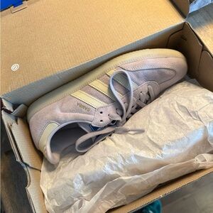Adidas Samba in Soft Lavender W9